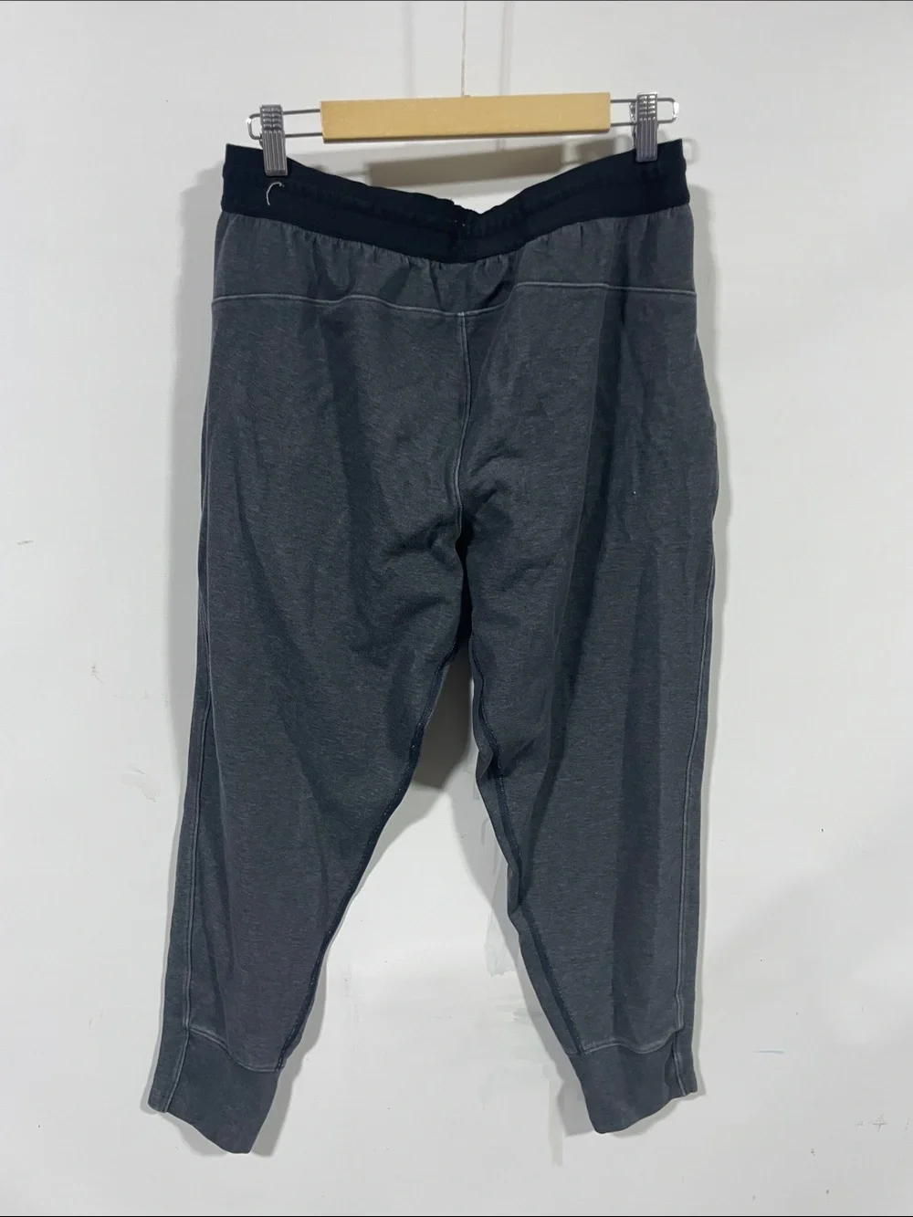 Nike Men's Dri-FIT Charcoal Gray Jogger Pants